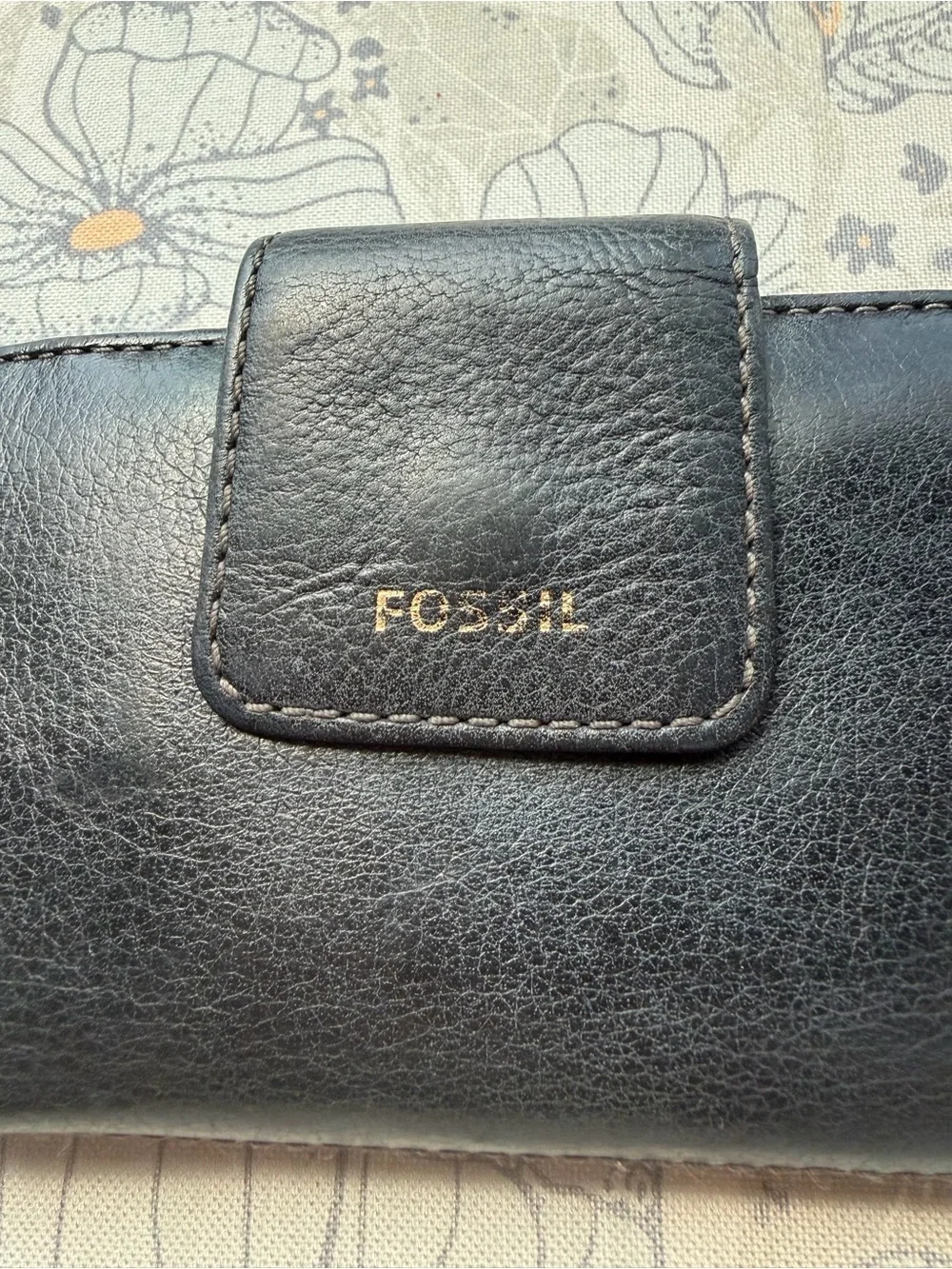 Fossil Navy Blue Leather Tab Wallet Zip Coin Pocket Card Organizer